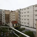 52M2 Cosy And Design With Balcony Near Montmartre